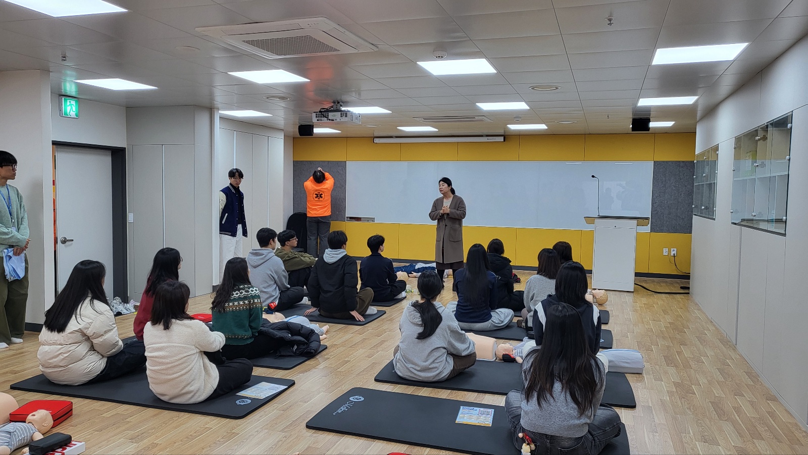 KakaoTalk_20251119_164712821_05.jpg