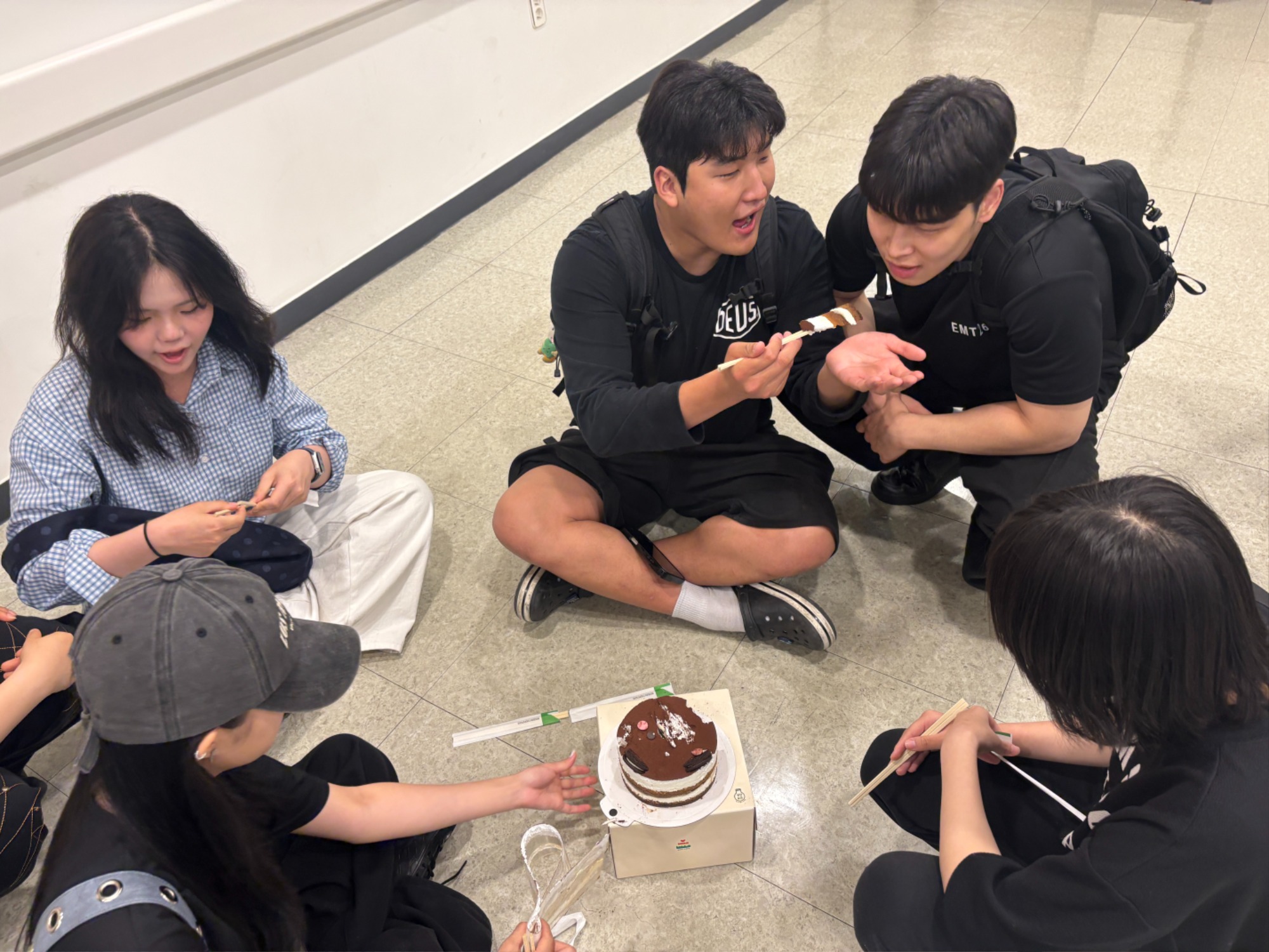 KakaoTalk_20260518_173803798_04.jpg